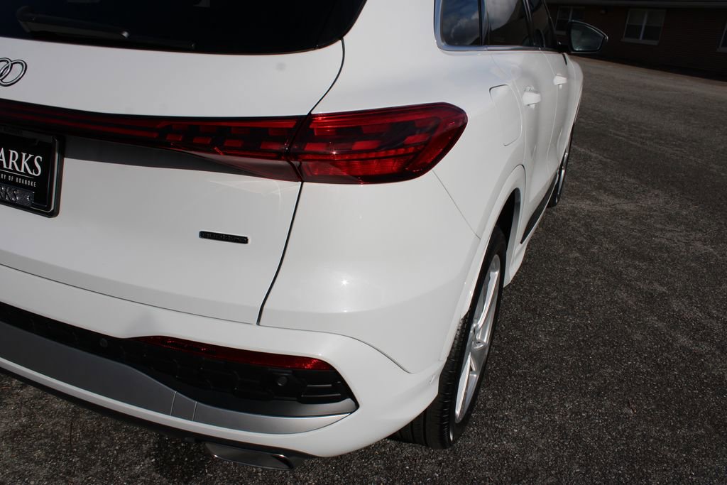 New 2025 Audi Q5 Premium Plus AWD/4WD image 43