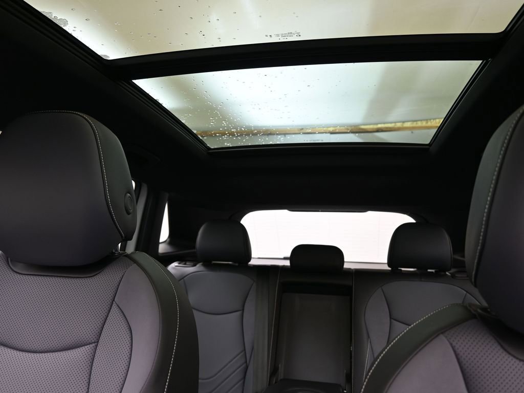 New 2026 Volkswagen Tiguan SE R-Line image 35