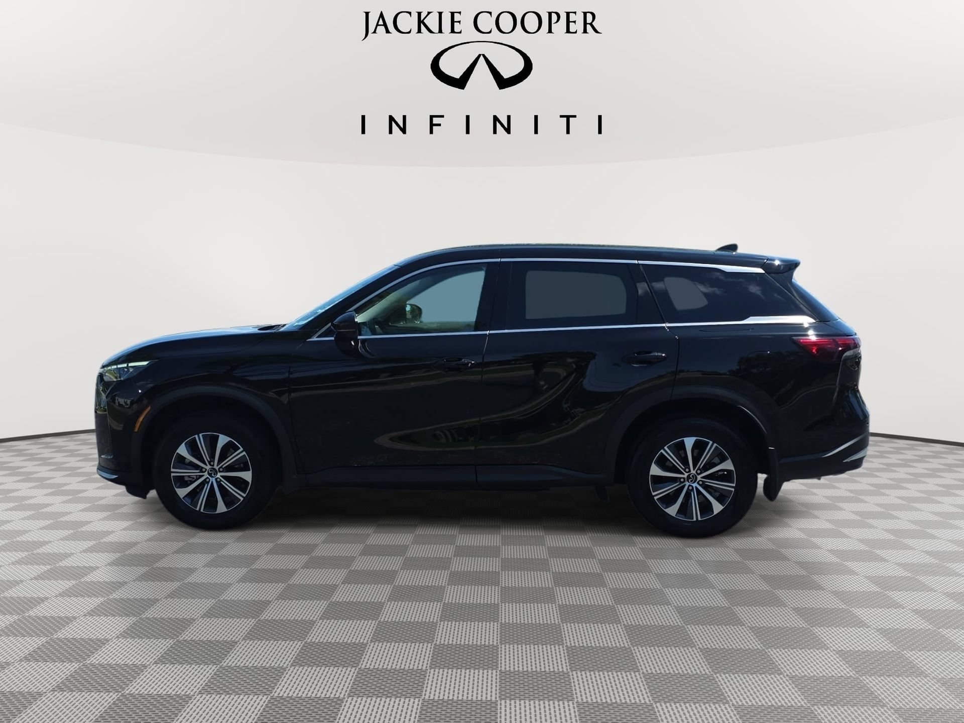 Certified 2026 INFINITI QX60 Pure w/ Cargo Package AWD/4WD image 8