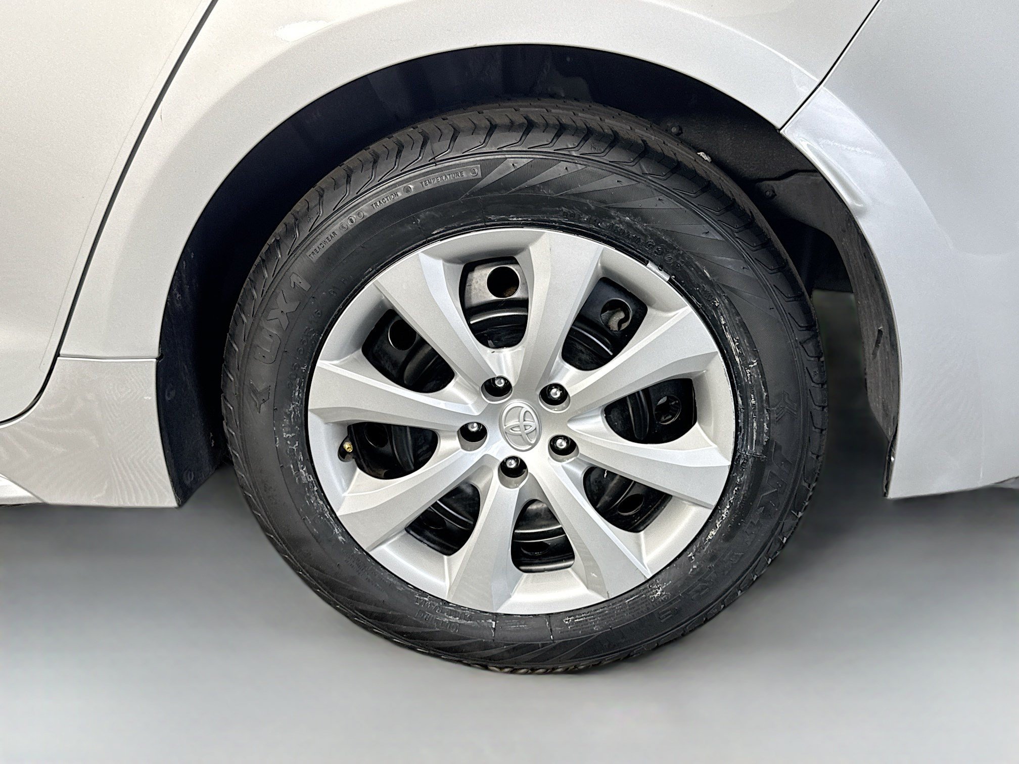 Used 2024 Toyota Corolla LE FWD image 36
