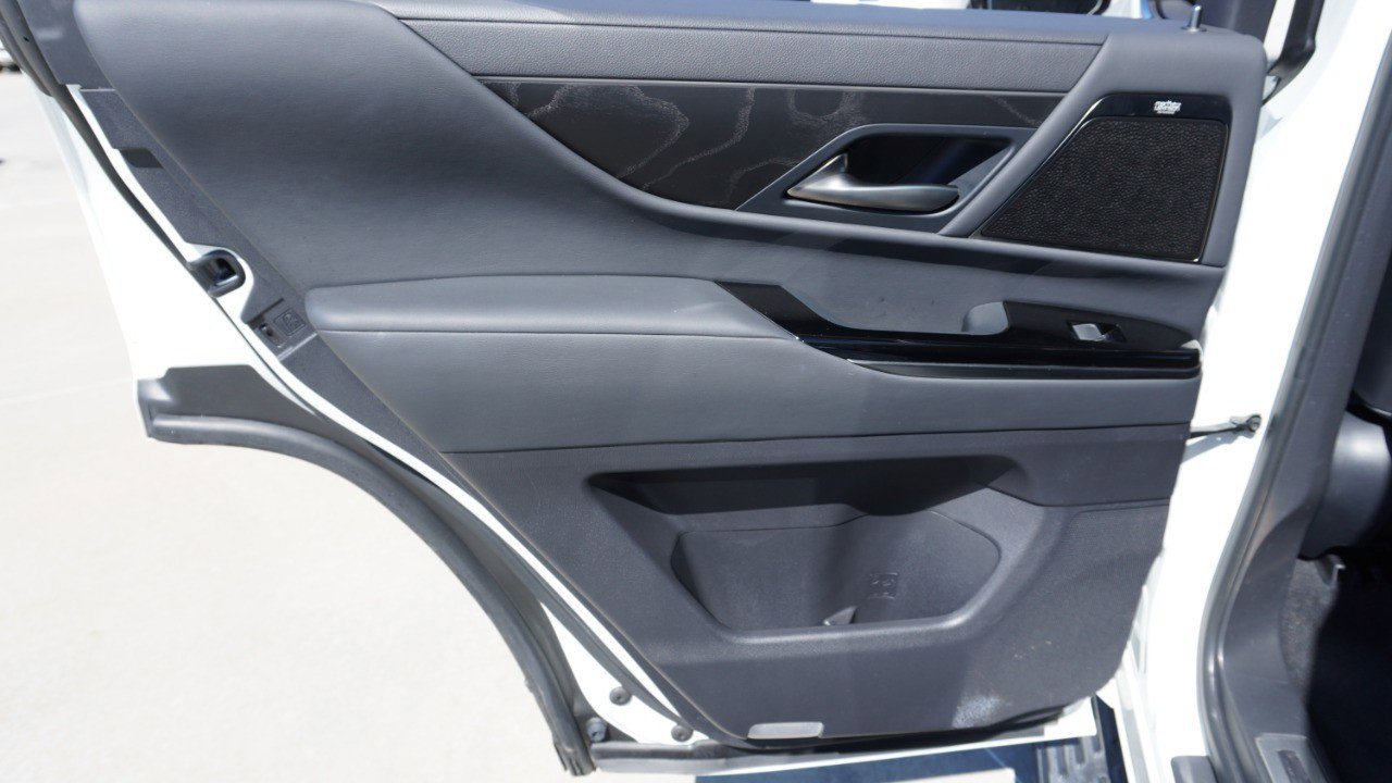 Used 2023 Lexus LX 600 4WD w/ Appearance Package image 37