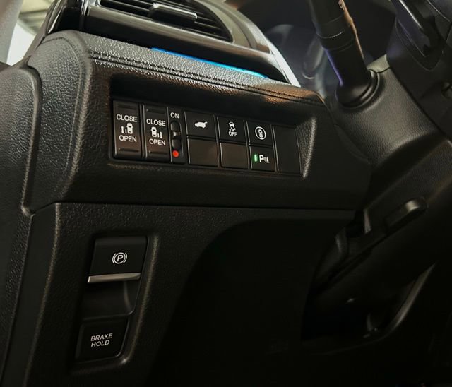 Used 2023 Honda Odyssey Elite image 46