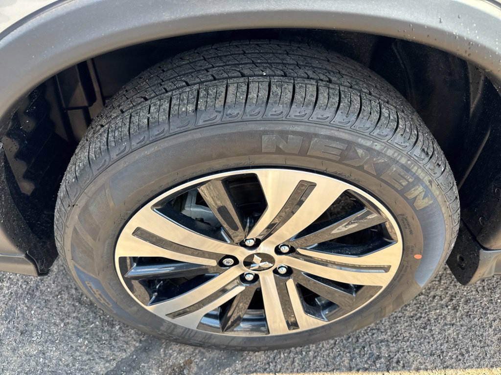 New 2027 Mitsubishi Outlander Sport SE FWD image 34