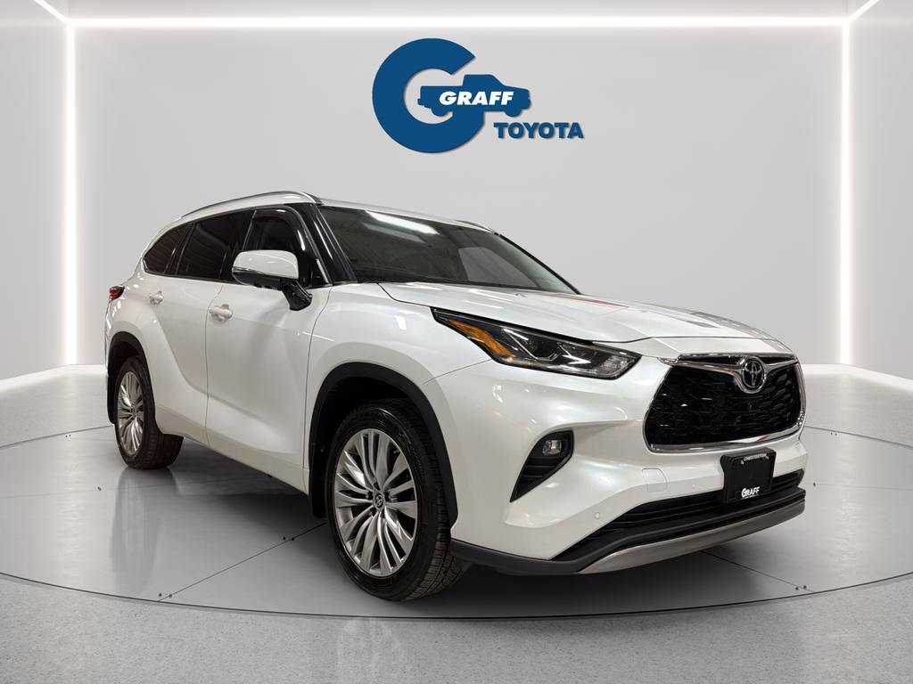 Used 2023 Toyota Highlander Platinum AWD/4WD image 11