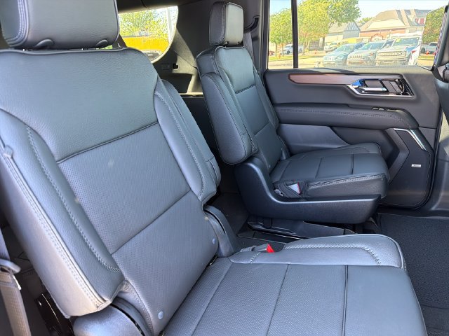New 2026 GMC Yukon XL Denali w/ Denali Reserve Package AWD/4WD image 22