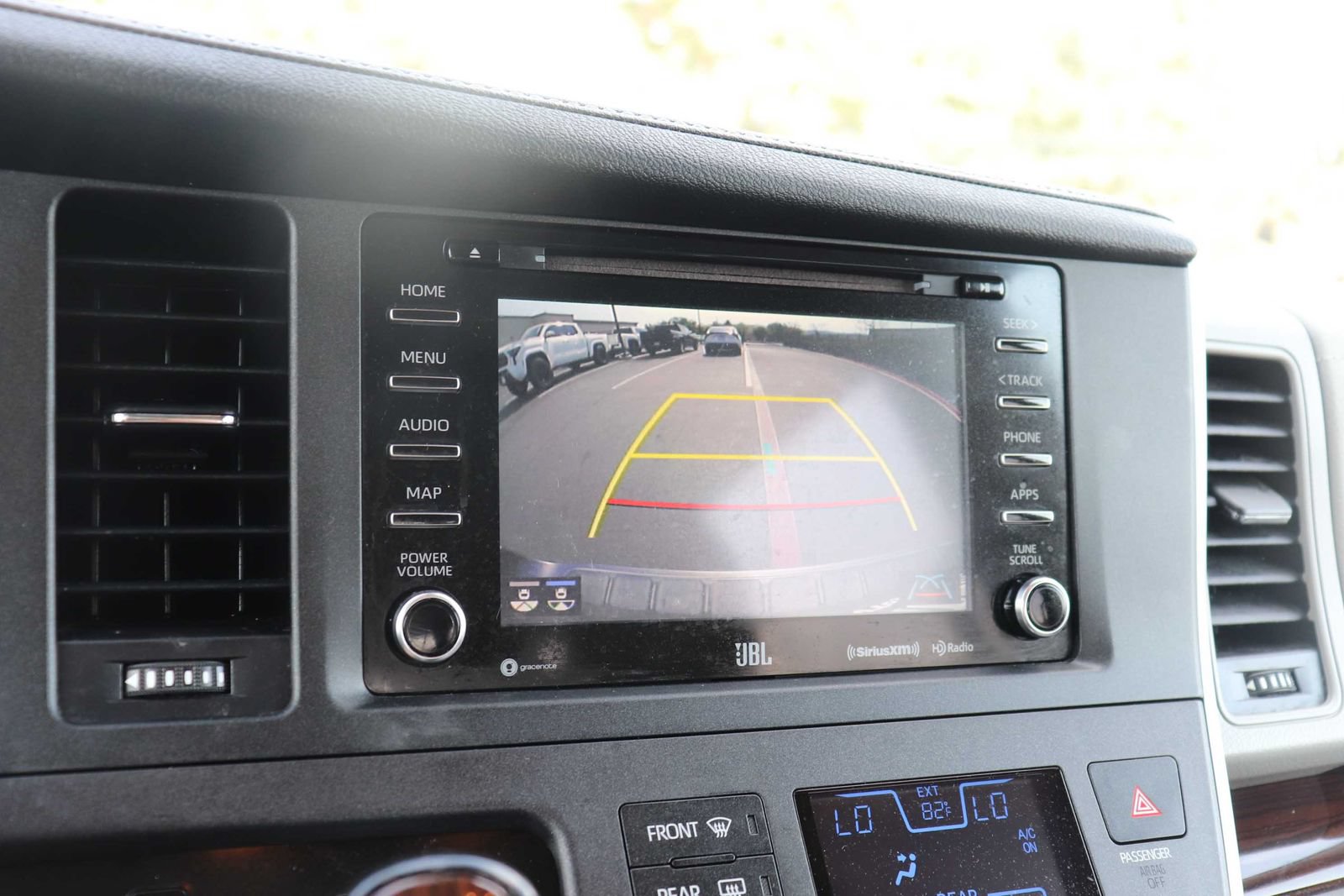 Certified 2020 Toyota Sienna Limited FWD image 31