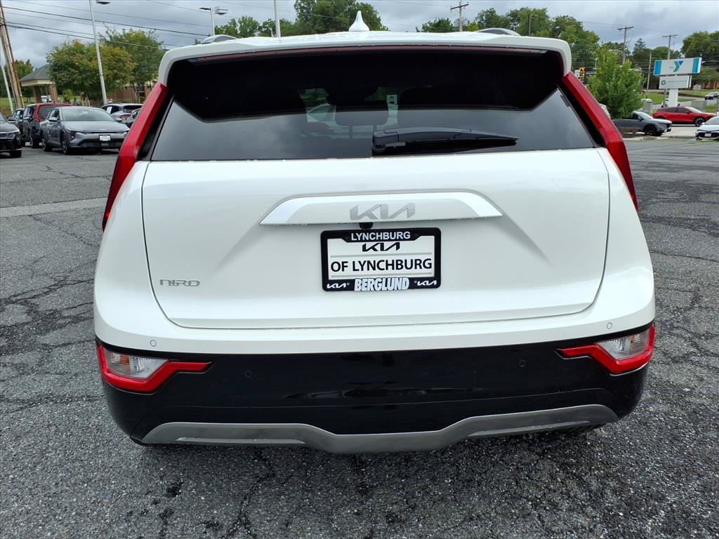 New 2026 Kia Niro Wind w/ Wind Preserve Package FWD image 5