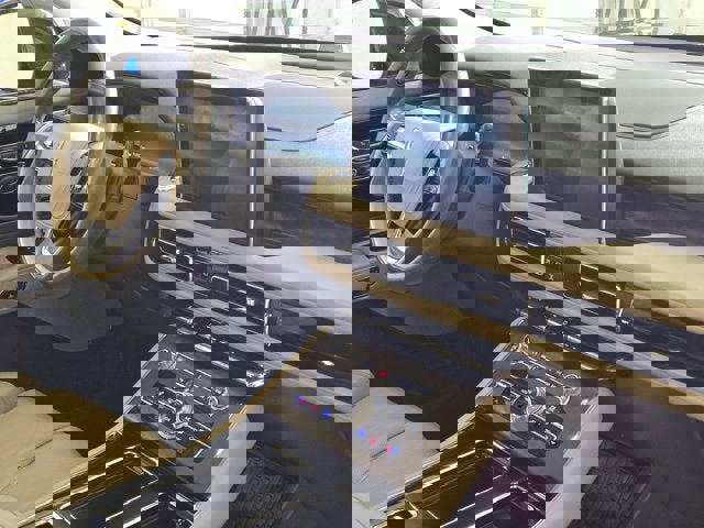 Used 2020 Lincoln Aviator Reserve w/ Equipment Group 202A image 5