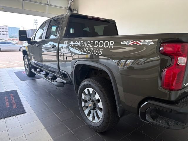 Used 2022 Chevrolet Silverado 2500 Custom w/ Custom Value Package AWD/4WD image 15