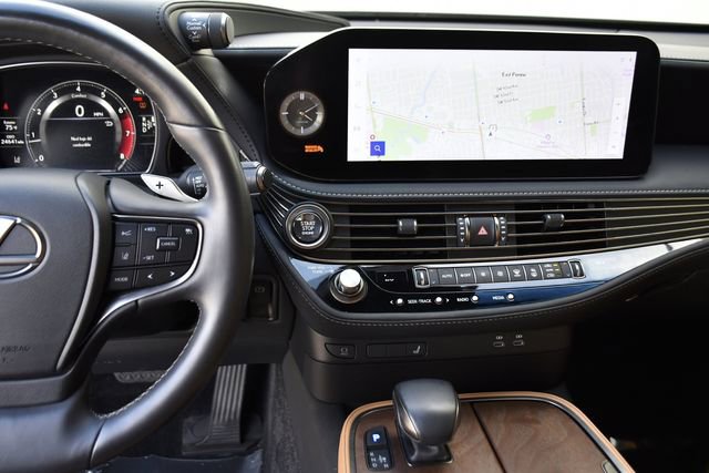 Used 2023 Lexus LS 500 image 11