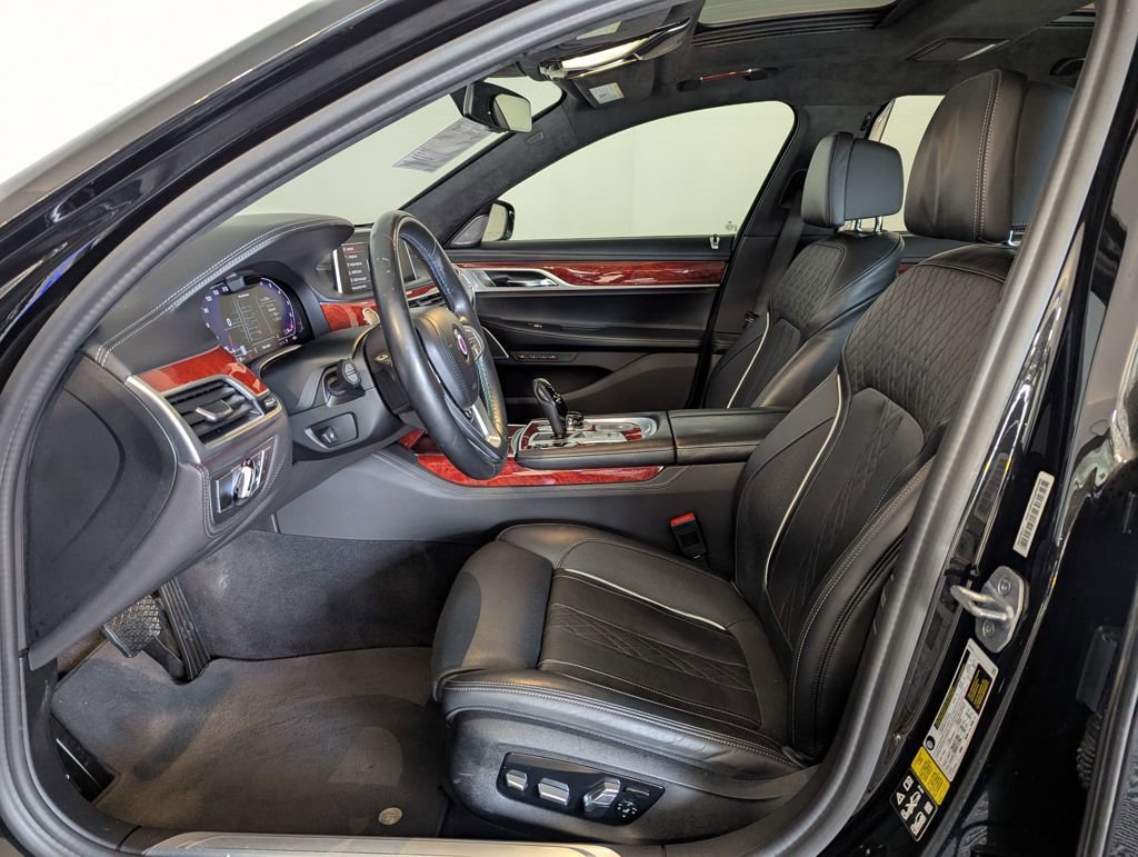 Used 2022 BMW ALPINA B7 xDrive w/ Luxury Rear Seating Package AWD/4WD image 53