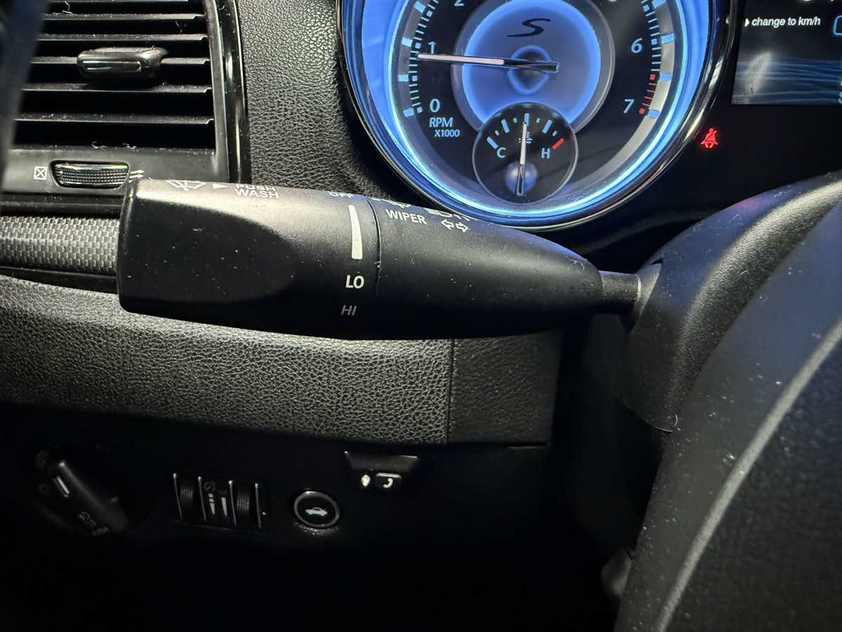 Used 2014 Chrysler 300 S w/ Luxury Group RWD image 14