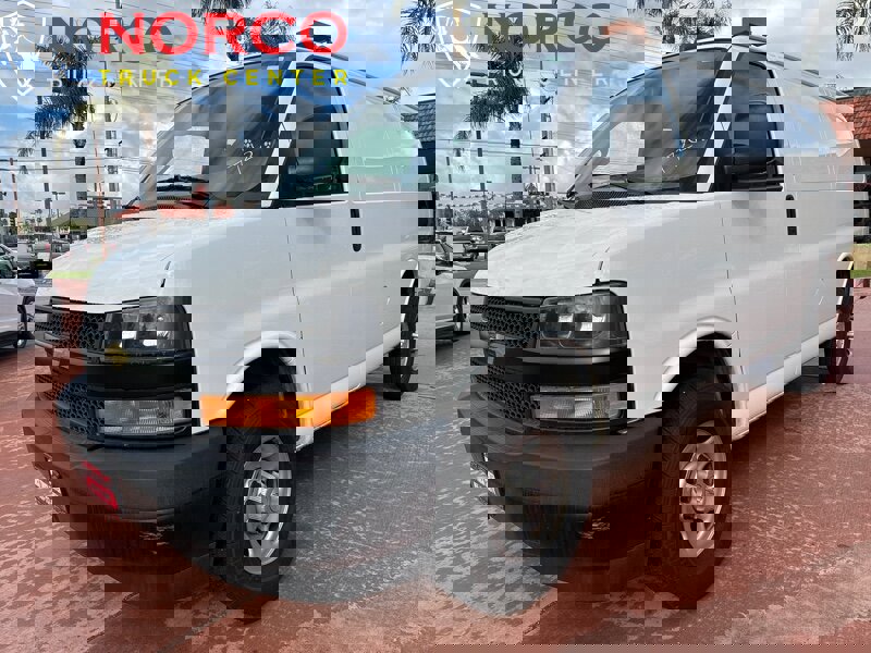 Used 2021 Chevrolet Express 2500 w/ Driver Convenience Package image 6