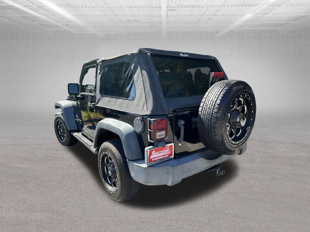 Used 2008 Jeep Wrangler X w/ Black Appearance Group AWD/4WD image 3