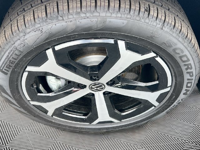 New 2026 Volkswagen Tiguan SE AWD/4WD image 30
