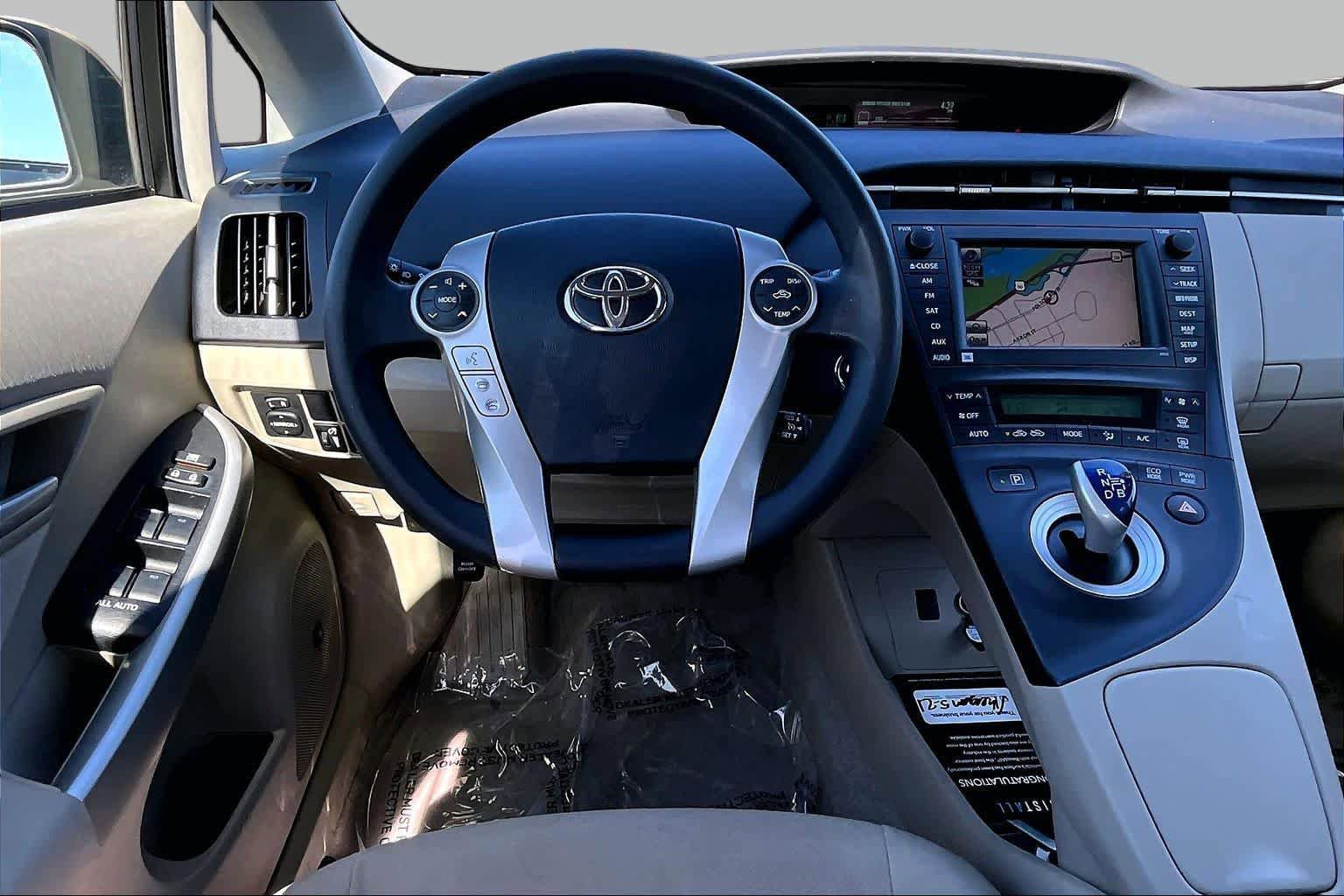 Used 2011 Toyota Prius Three w/ Navigation Pkg FWD image 5