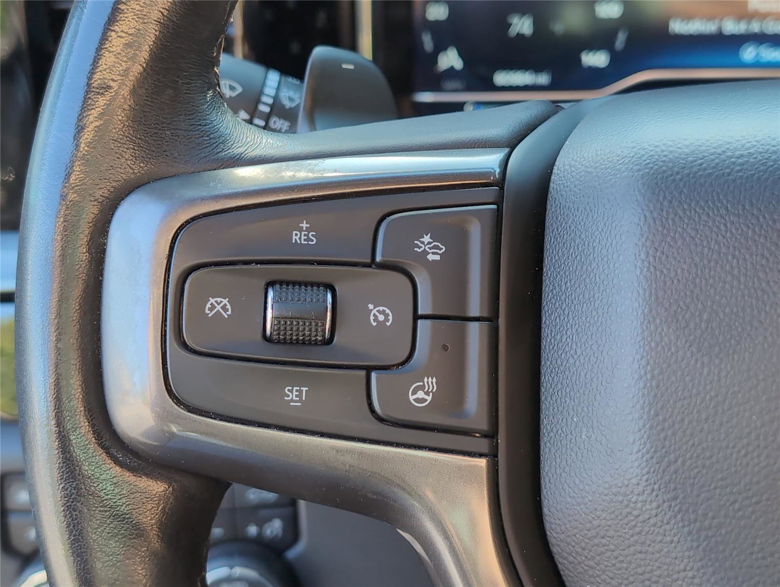 Used 2022 Chevrolet Silverado 1500 ZR2 image 23