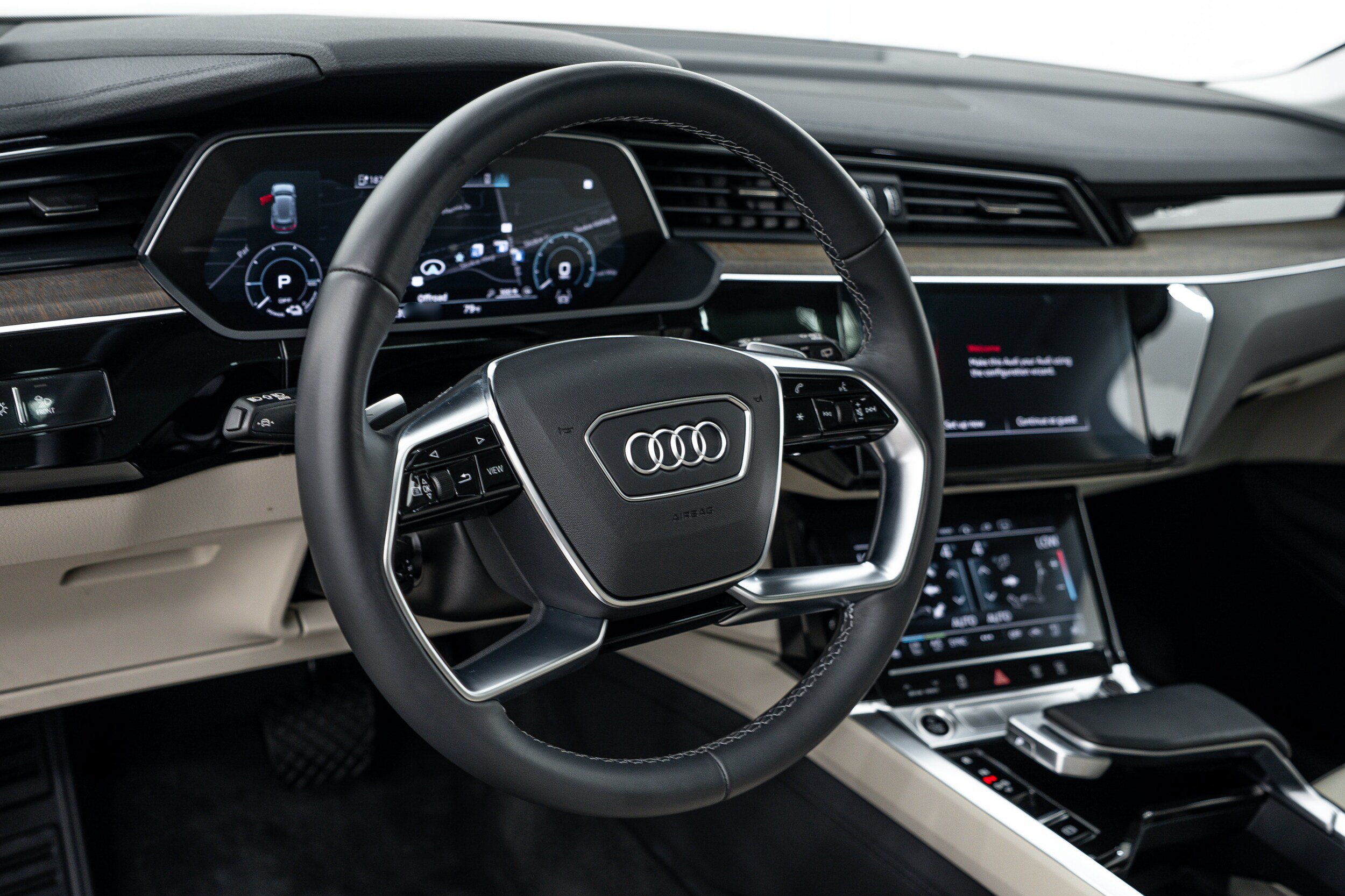 Certified 2024 Audi Q8 e-tron Premium Plus w/ Premium Plus Package AWD/4WD image 11