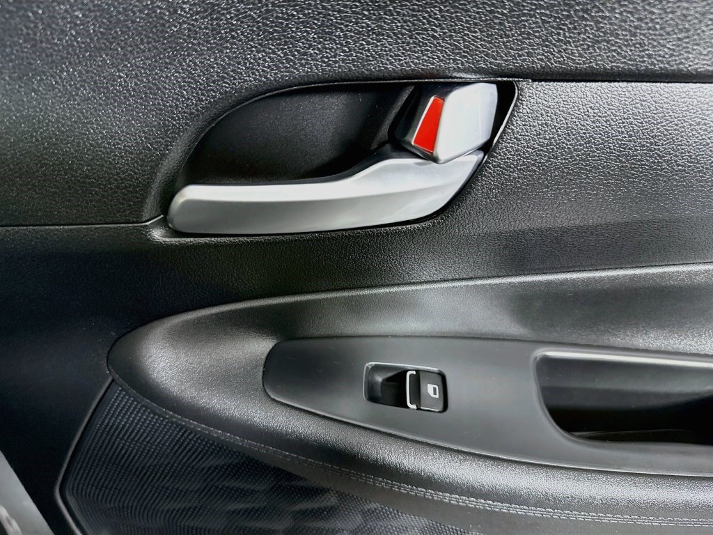 Used 2022 Hyundai Santa Fe SEL FWD image 30