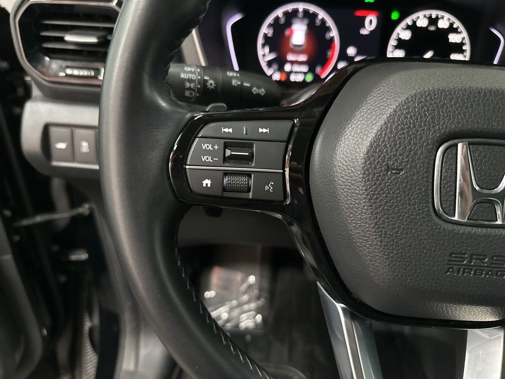 Used 2023 Honda Pilot EX-L image 16