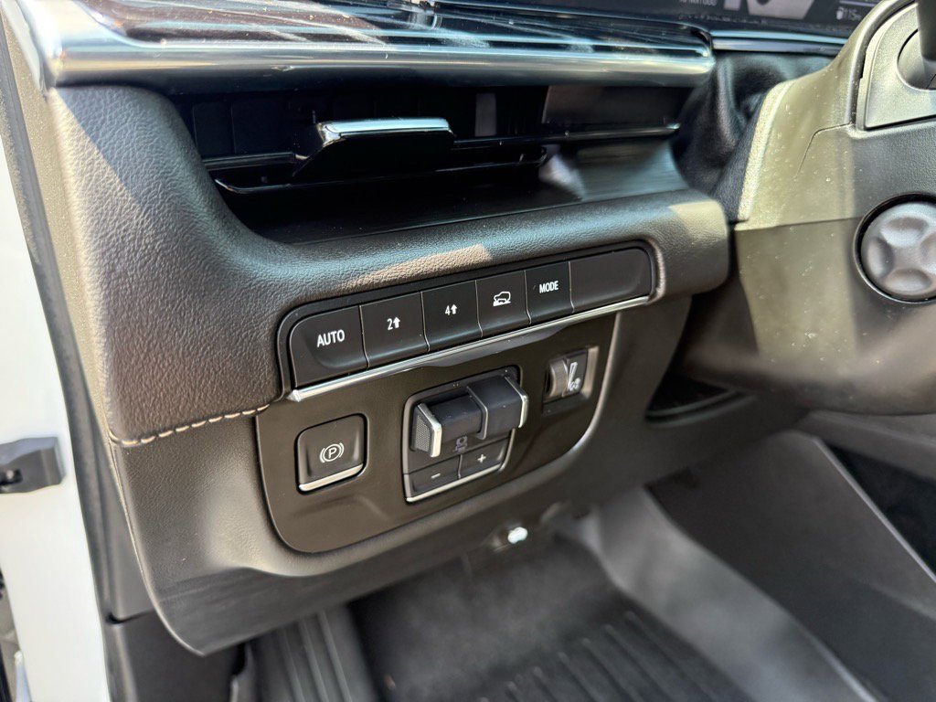 Used 2022 Cadillac Escalade ESV Sport AWD/4WD image 21