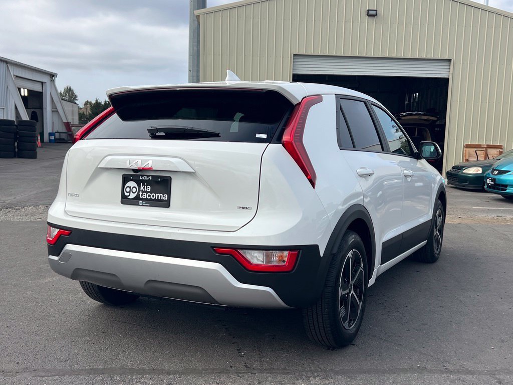 Certified 2026 Kia Niro LX FWD image 9