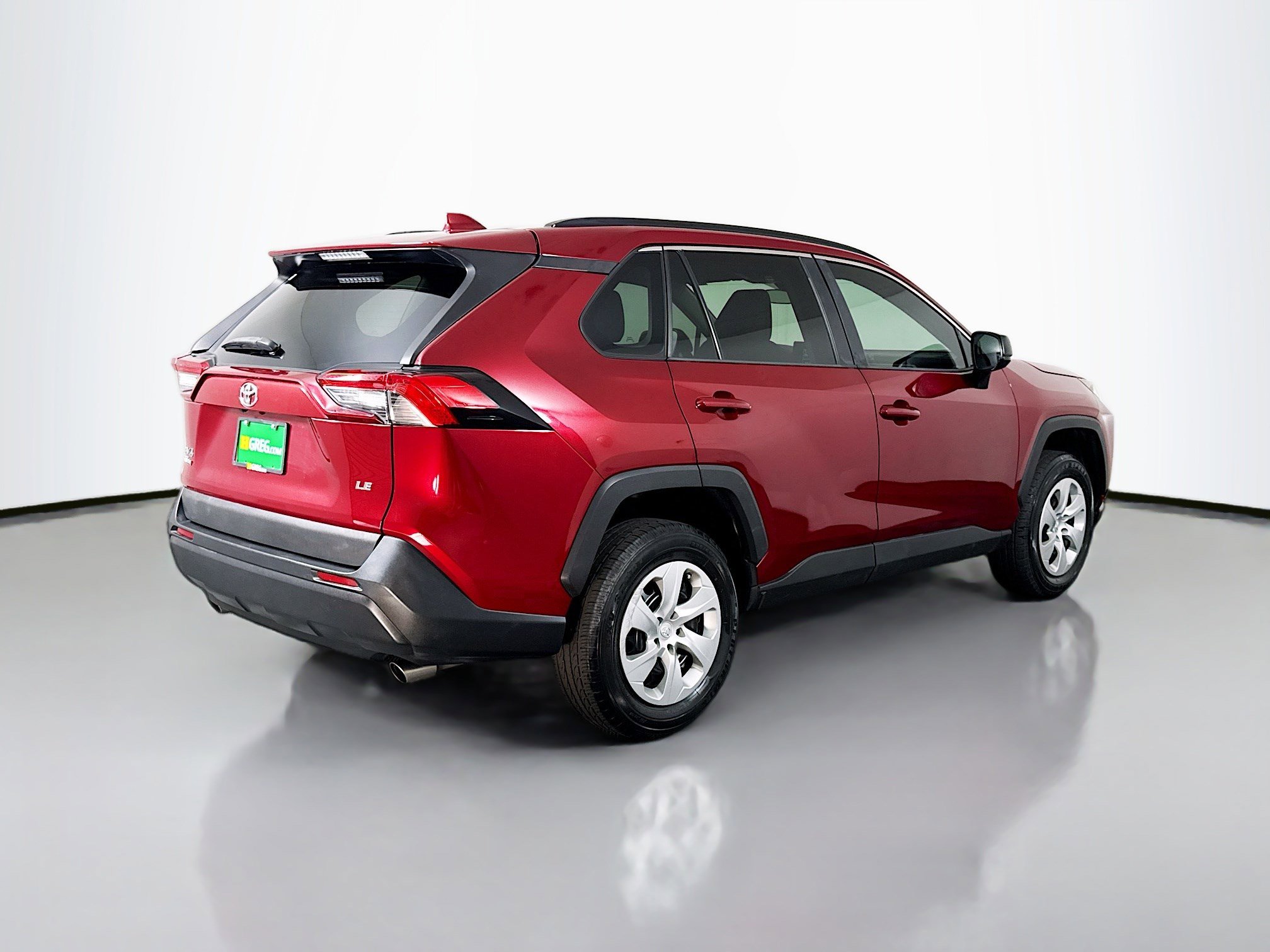 Used 2020 Toyota RAV4 LE image 10