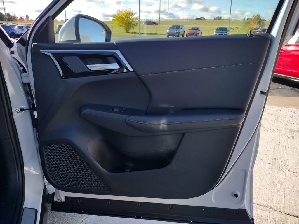 New 2025 Mitsubishi Outlander SE image 34