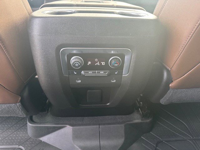 Used 2021 Chevrolet Suburban High Country AWD/4WD image 34