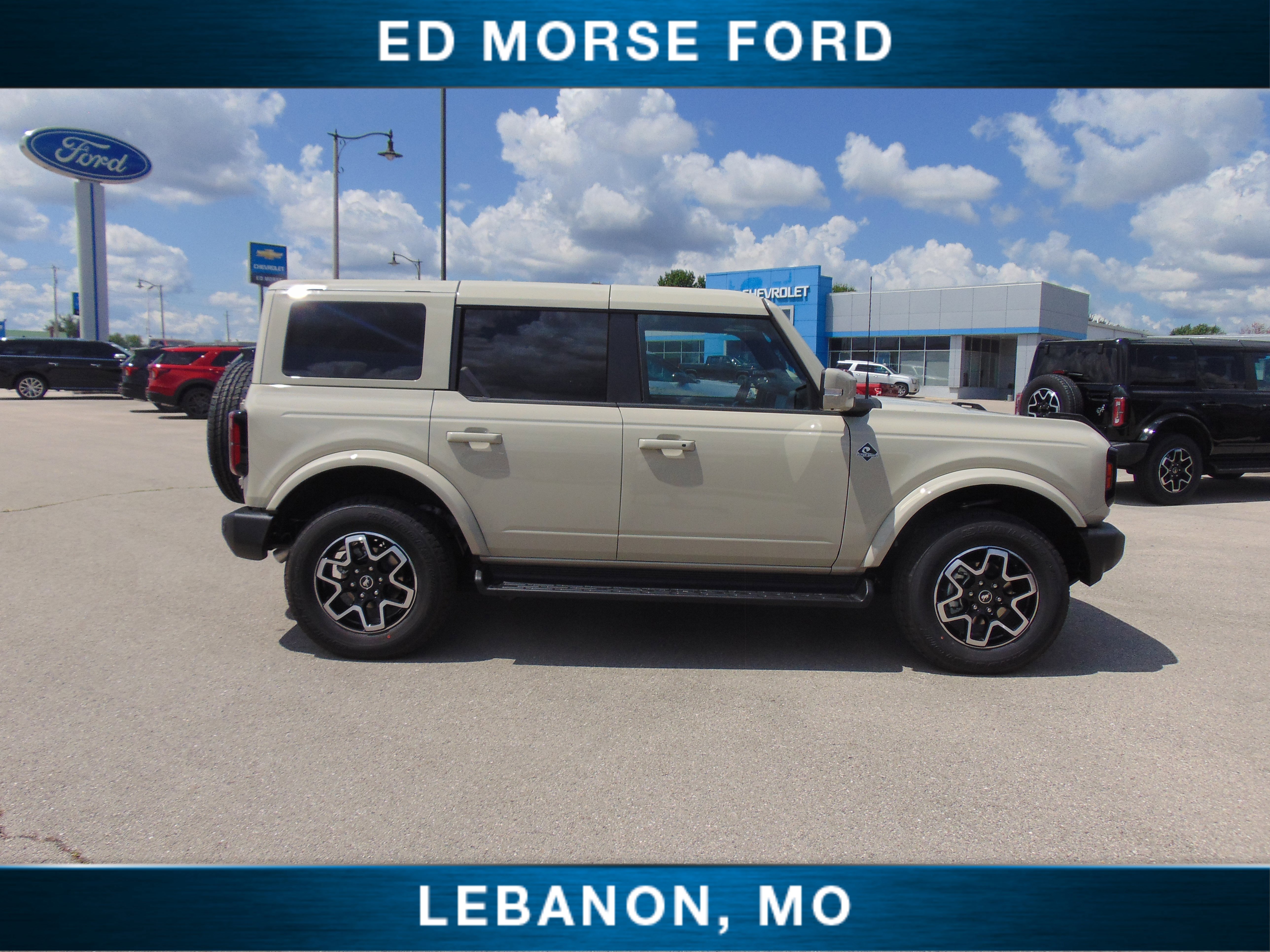 New 2025 Ford Bronco Outer Banks image 5