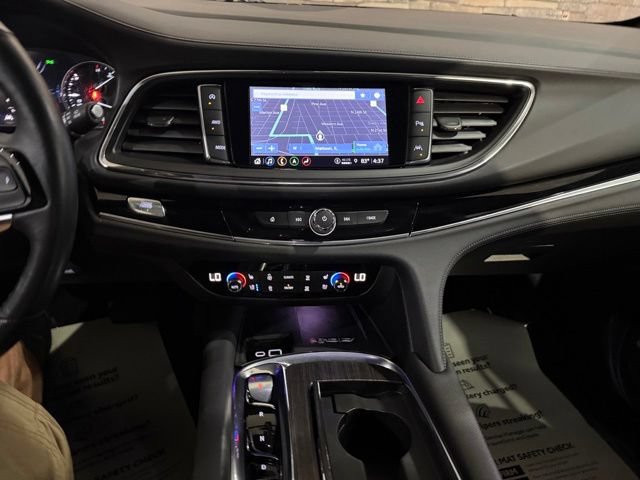 Used 2024 Buick Enclave Avenir w/ Avenir Technology Package AWD/4WD image 19