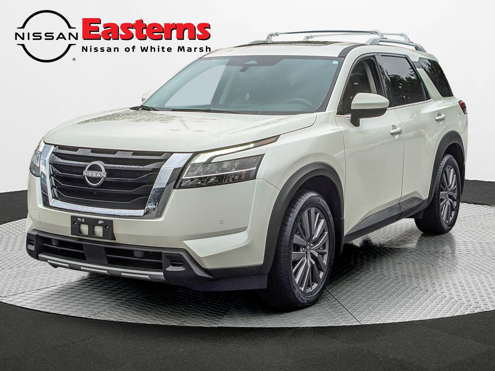 Used 2023 Nissan Pathfinder SL w/ SL Premium Package