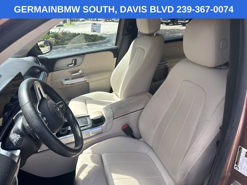 Used 2023 Mercedes-Benz GLB 250 image 40