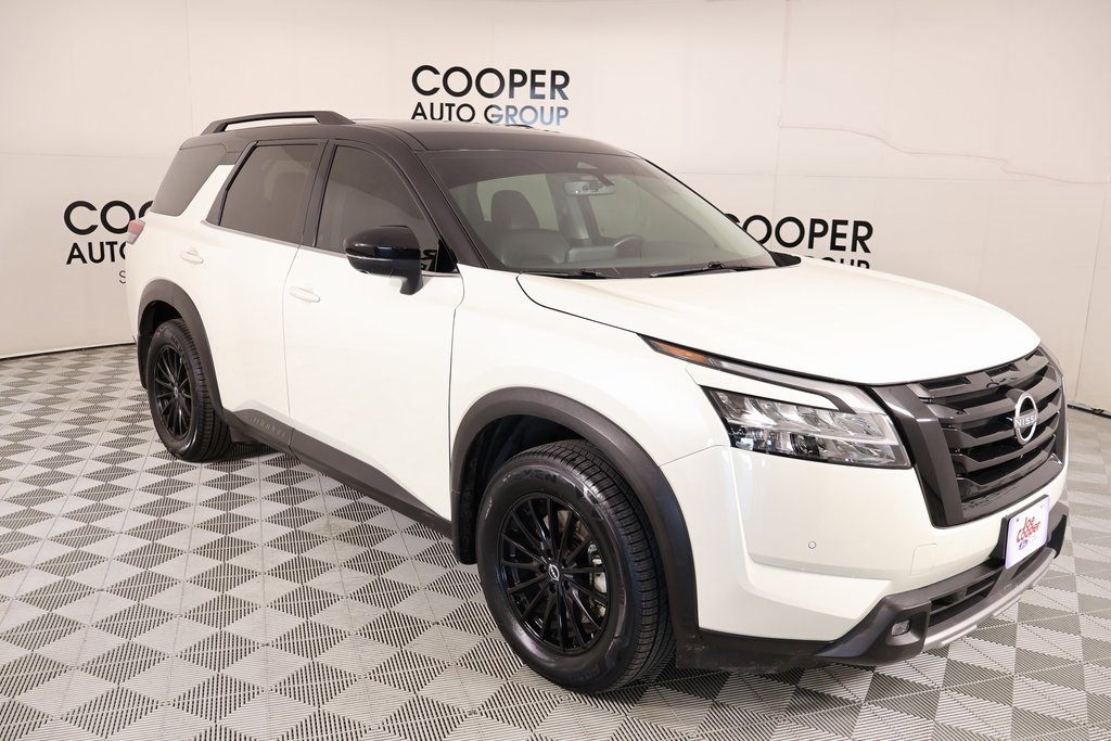 Used 2023 Nissan Pathfinder SL w/ Lighting Package (N92)