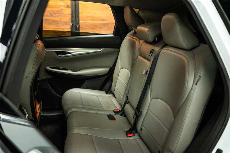 Used 2023 INFINITI QX50 Luxe w/ Cargo Package image 11