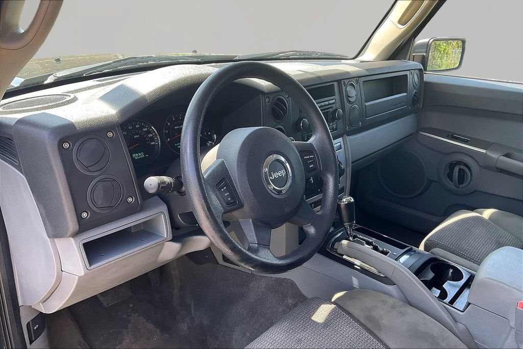 Used 2006 Jeep Commander 4WD image 19