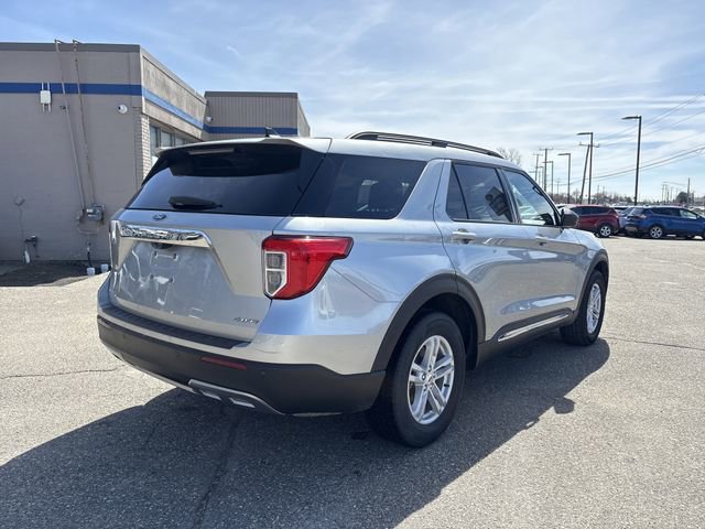 Certified 2023 Ford Explorer XLT w/ Equipment Group 202A image 14