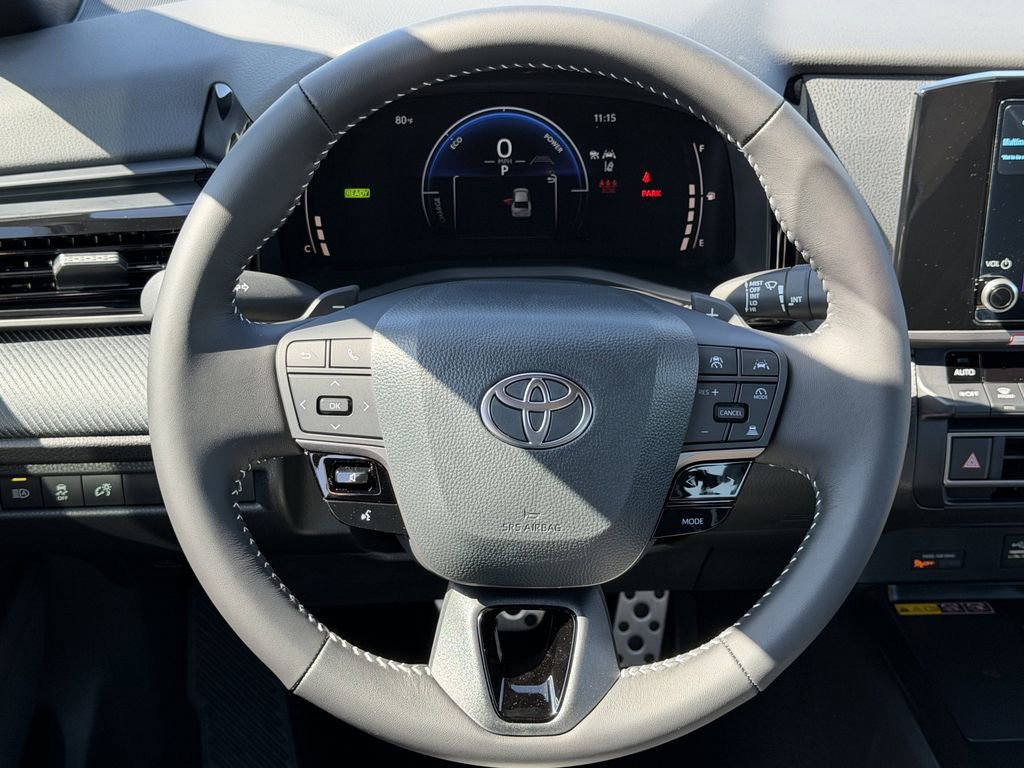 Used 2026 Toyota Camry SE FWD image 15