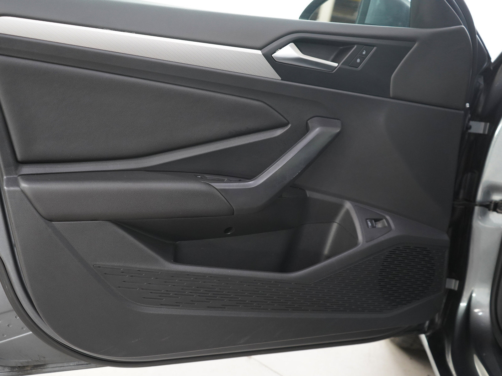Used 2019 Volkswagen Jetta SE FWD image 17
