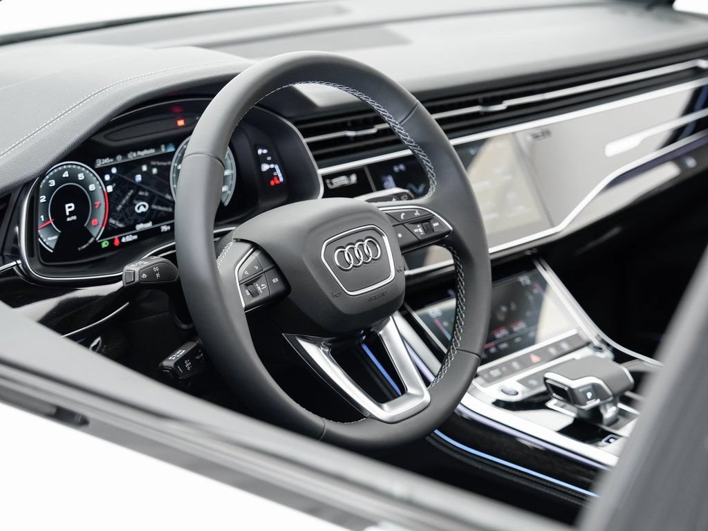 Certified 2025 Audi Q7 3.0T Premium Plus w/ Premium Plus Package AWD/4WD image 9