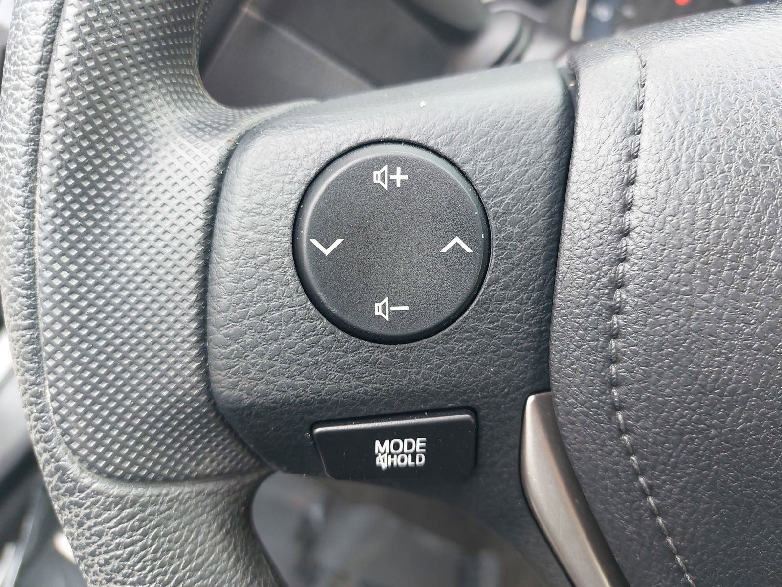 Used 2014 Toyota Corolla L FWD image 17
