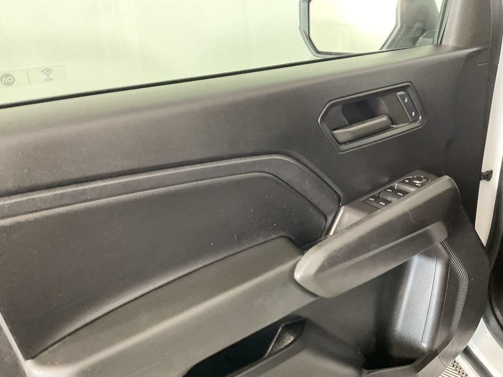 Used 2023 Chevrolet Colorado W/T RWD image 16