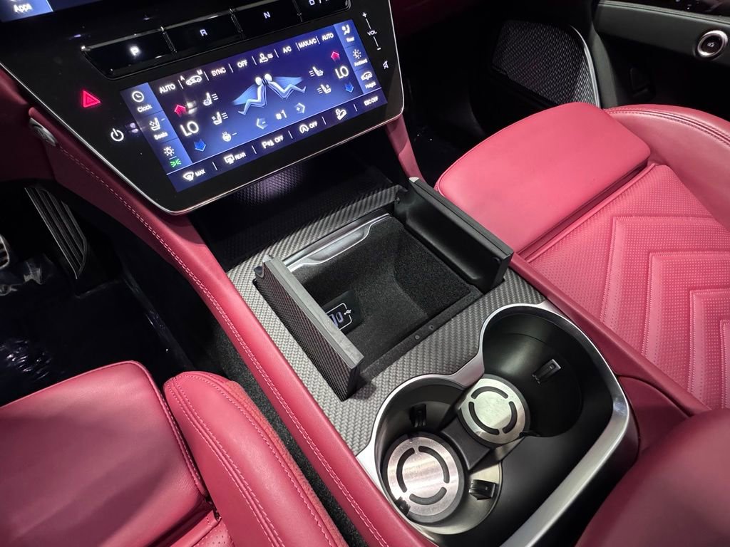 Used 2024 Maserati Grecale Trofeo image 30