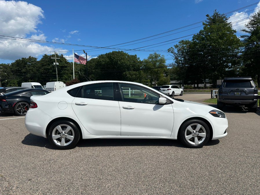 Used 2015 Dodge Dart SXT w/ Sun/Sound Group FWD image 5