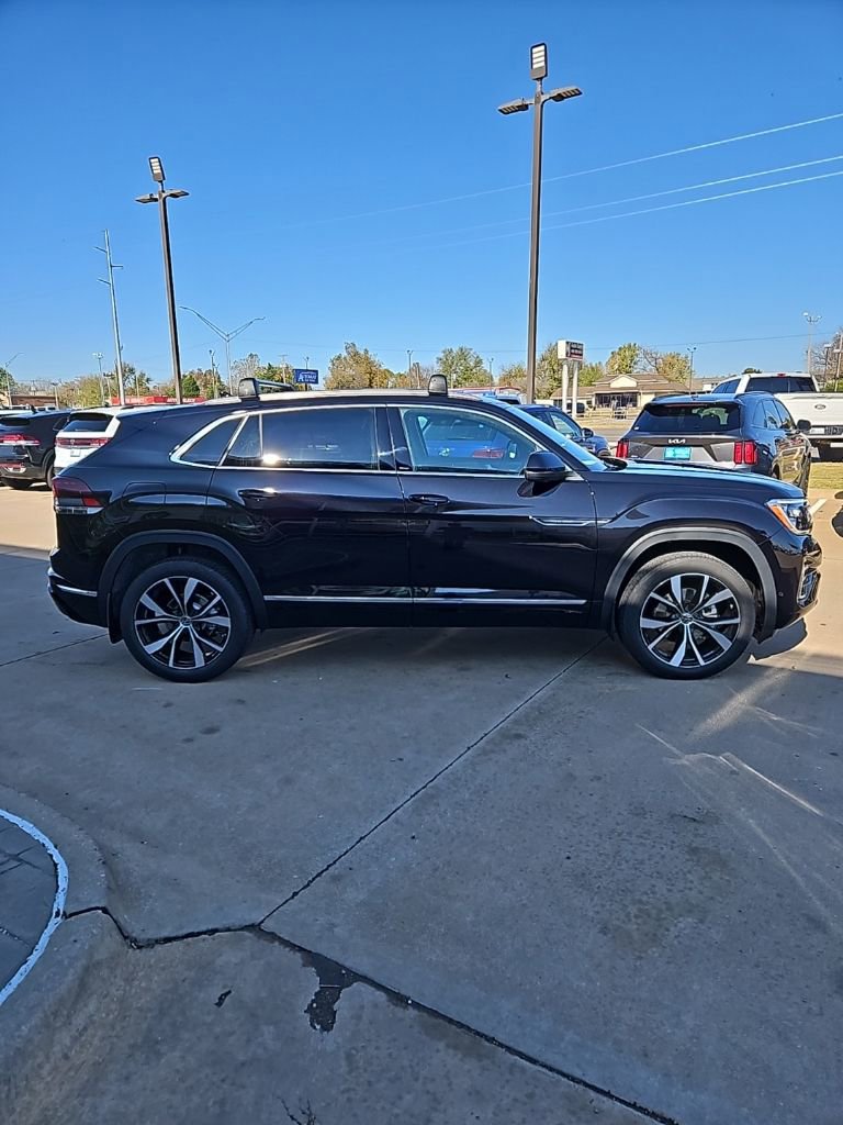 New 2026 Volkswagen Atlas Cross Sport SEL Premium R-Line AWD/4WD image 4