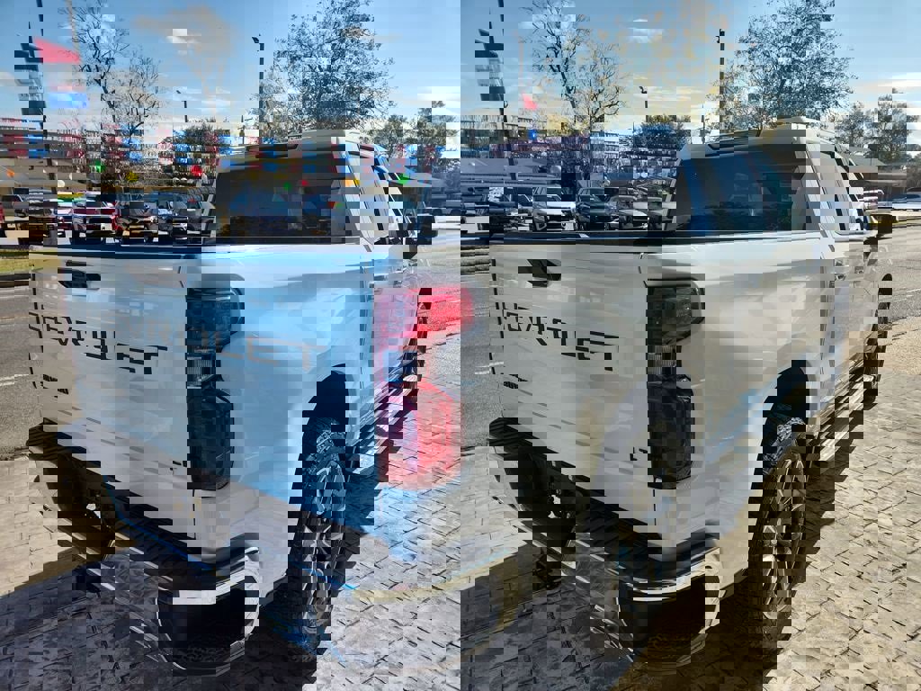 New 2026 Chevrolet Silverado 1500 LT image 4