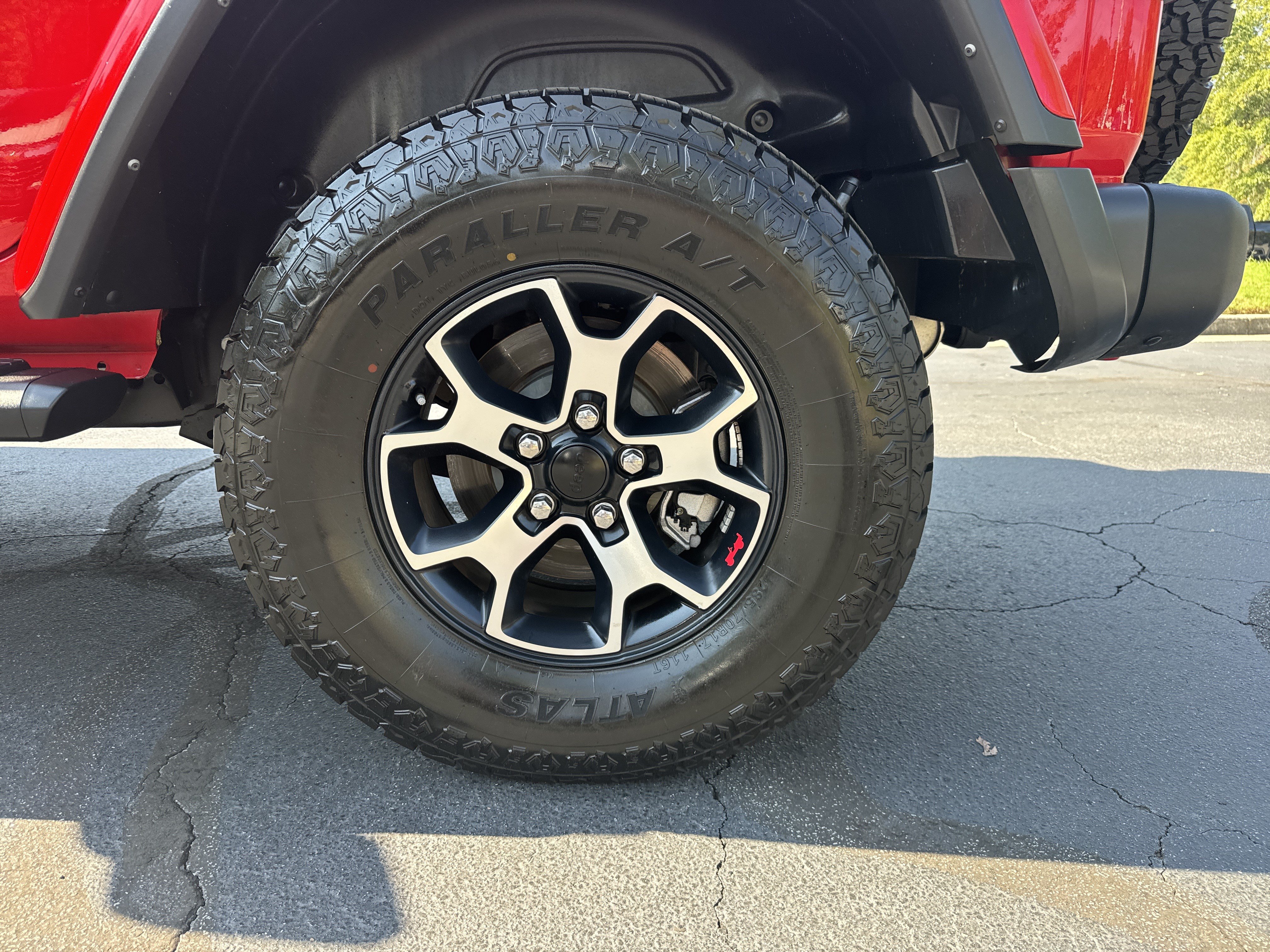 Used 2022 Jeep Wrangler Unlimited Rubicon w/ Steel Bumper Group AWD/4WD image 19