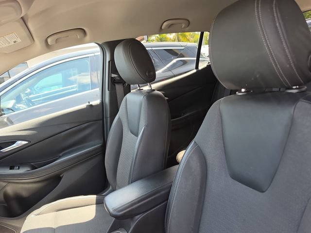 Used 2021 Buick Encore GX Preferred w/ Sport Touring Package FWD image 18