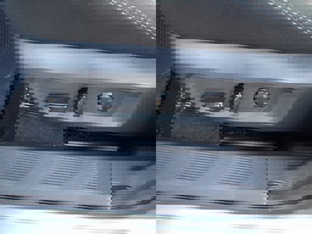 Certified 2022 Nissan Rogue SV image 15