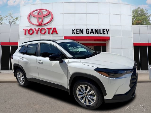 New 2026 Toyota Corolla Cross LE w/ Moonroof Package AWD/4WD image 1